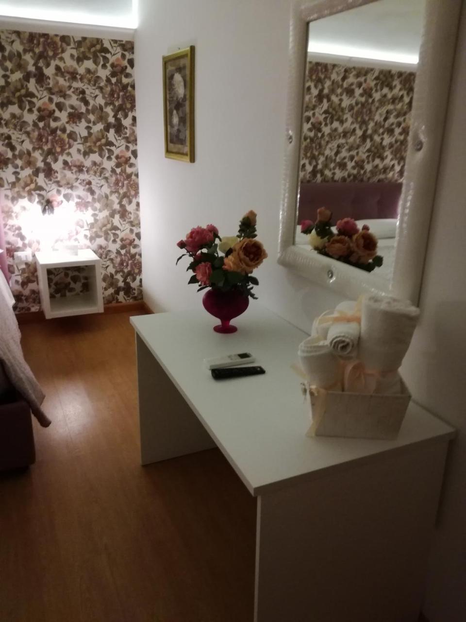 B&B Abatjour - Ambiente Sanificato - Test Antilegionella Assolto Фоджа Екстер'єр фото