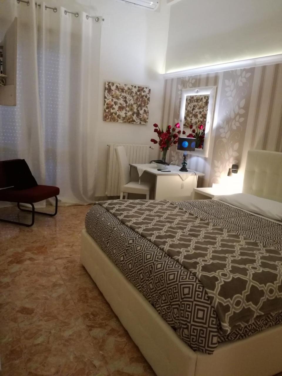 B&B Abatjour - Ambiente Sanificato - Test Antilegionella Assolto Фоджа Екстер'єр фото