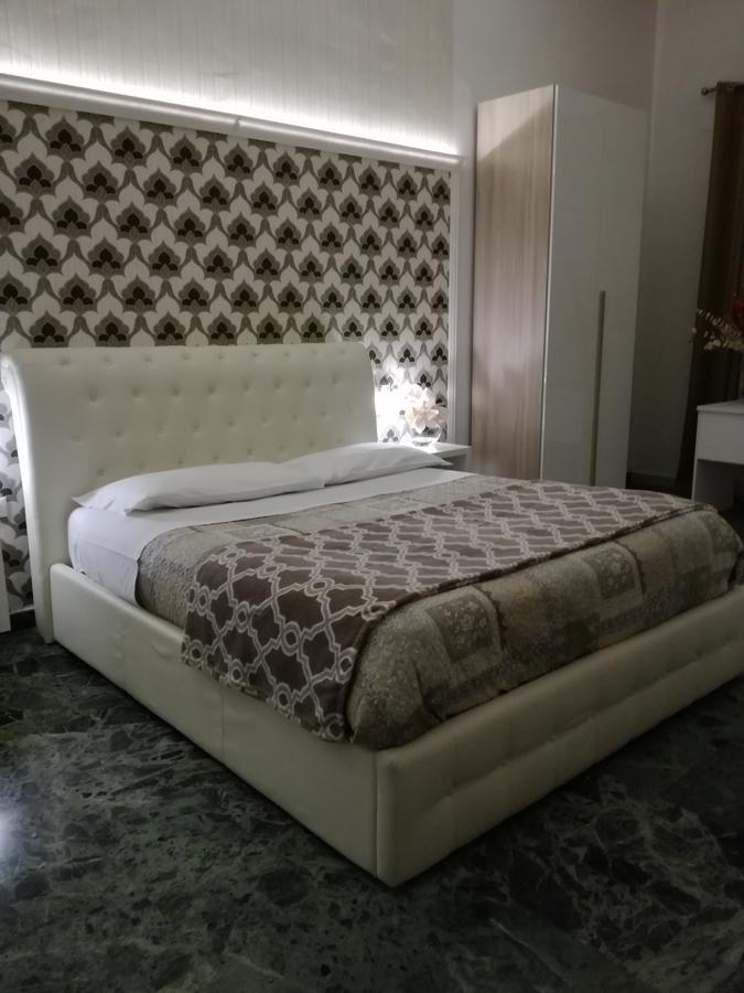 B&B Abatjour - Ambiente Sanificato - Test Antilegionella Assolto Фоджа Екстер'єр фото