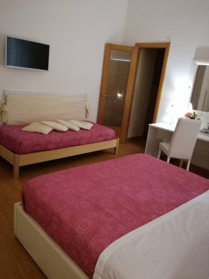 B&B Abatjour - Ambiente Sanificato - Test Antilegionella Assolto Фоджа Екстер'єр фото