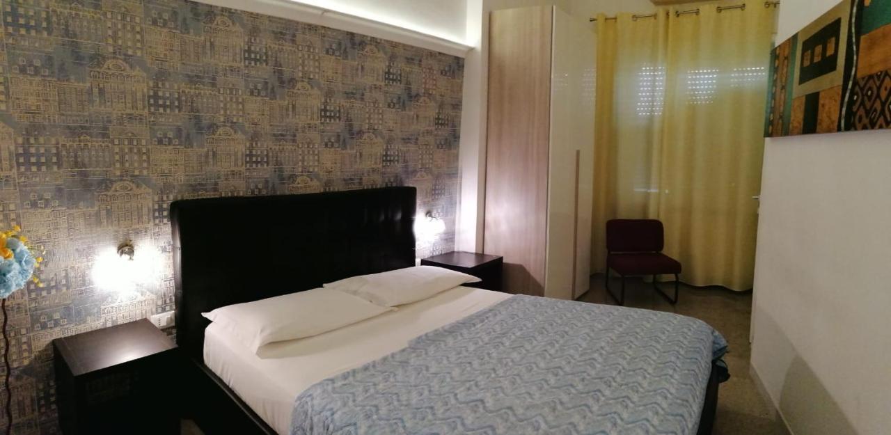 B&B Abatjour - Ambiente Sanificato - Test Antilegionella Assolto Фоджа Екстер'єр фото