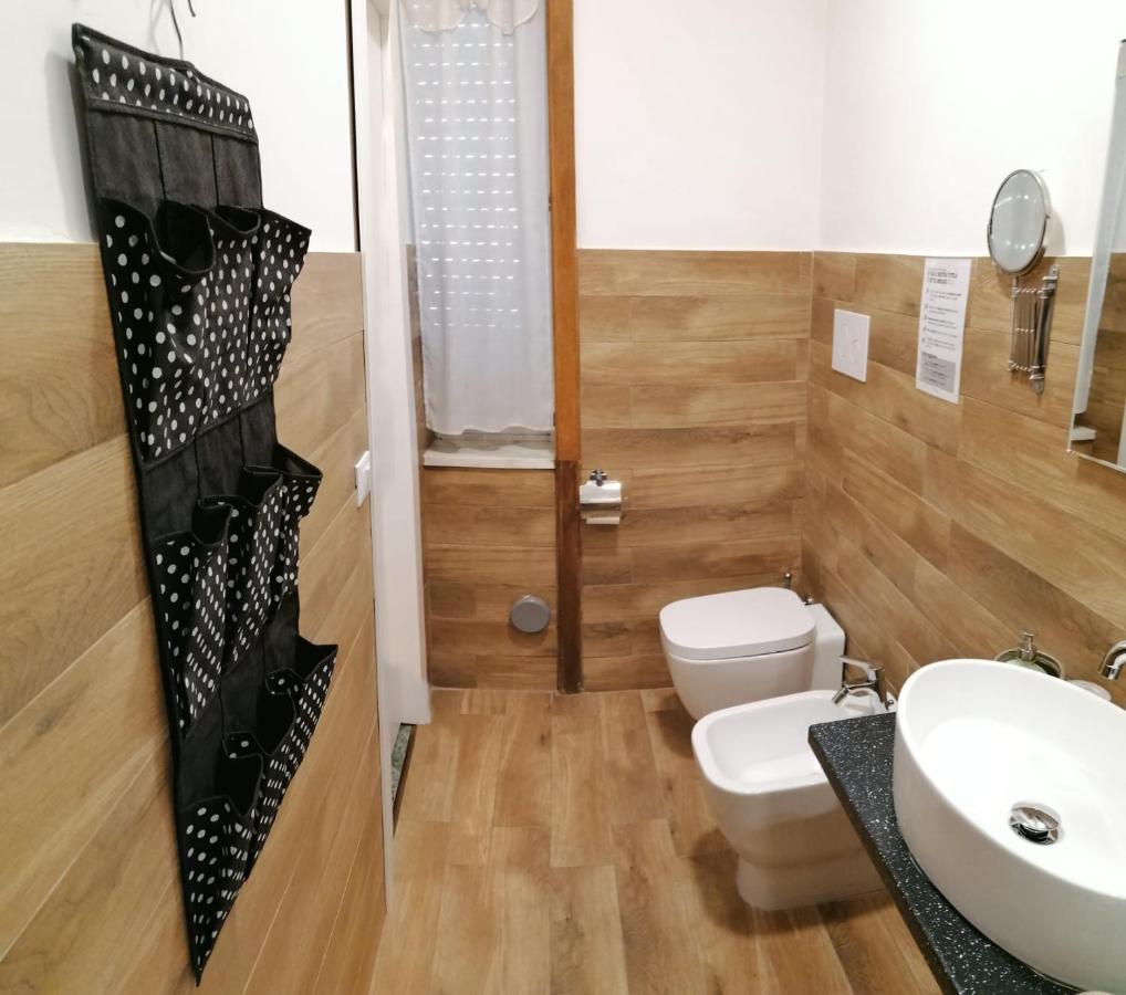 B&B Abatjour - Ambiente Sanificato - Test Antilegionella Assolto Фоджа Екстер'єр фото